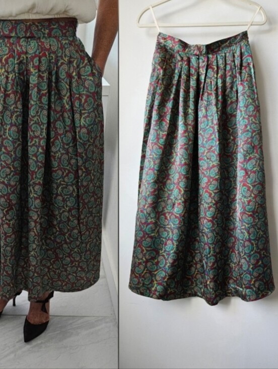 Oscar de la Renta Dresses & Skirts - Oscar De La Renta Expressions Vintage Paisley Print Pleated Long Skirt